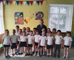 Спортшкола в гостях у детского сада